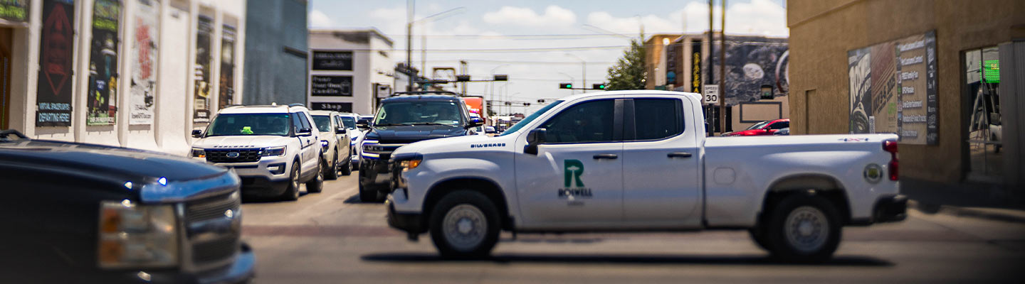 cars on a street in Roswell, NM